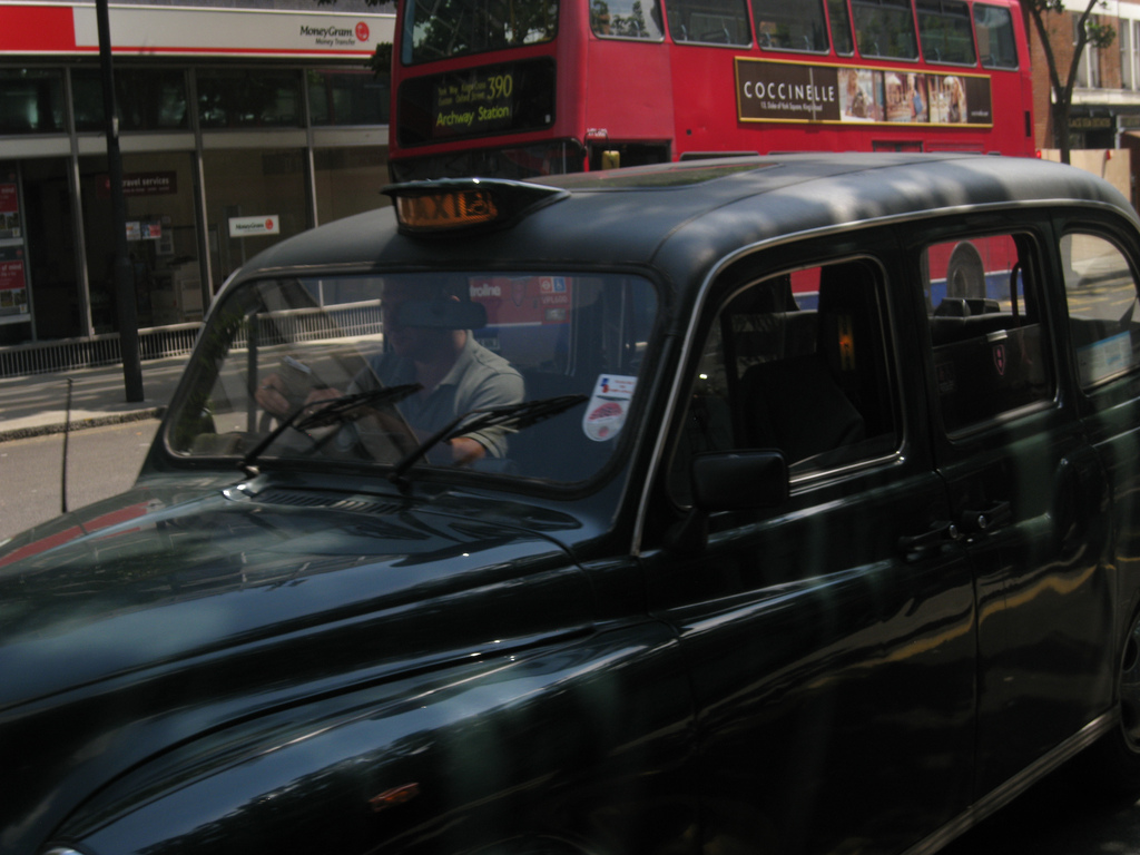 London Black Cabbies Are Staging Uber Protest This Afternoon - ShinyShiny